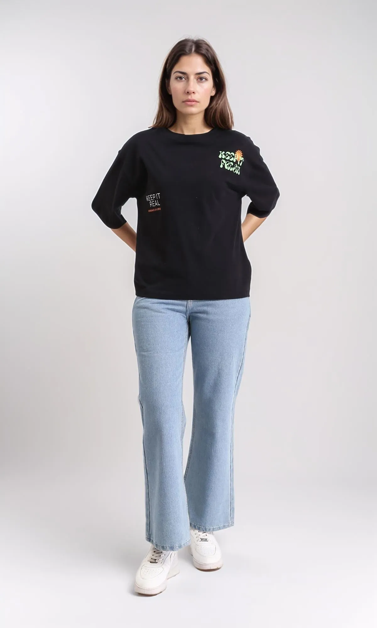 R209137 - Crew Neck Printed Relaxed Tee - Black